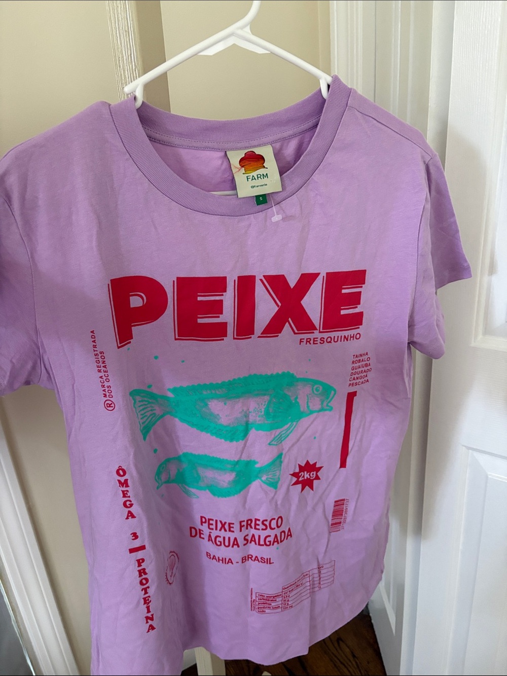 Farm rio Lilac Peixe T-Shirt size small nwot - Picture 3 of 6